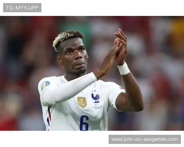 曼联边路配合精准，博格巴一脚挑传造点球